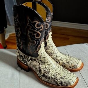 New Without Tags Men's Snake Cowboy Boots